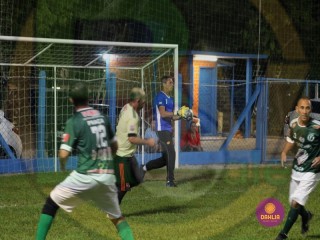 
<a style='margin-left: 5px;' class='btn btn-xs btn-social btn-facebook' href='https://www.facebook.com/sharer/sharer.php?u=https://ko-boladovale.web.getmuller.com.br/imgs/800-800-90/conteudo/fotos/1407/img9929.jpg' rel='popup' data-width='500' data-height='400'><i class='fa fa-facebook'></i>Compartilhar <span class='hidden-xs'>no Facebook</span>
</a> 
<a class='btn btn-default btn-xs' target='_blank' href='imgs/800-800-90/conteudo/fotos/1407/img9929.jpg'>
<span class='glyphicon glyphicon-cloud-download'></span> Salvar
</a> 
<span></span>