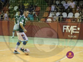 
<a style='margin-left: 5px;' class='btn btn-xs btn-social btn-facebook' href='https://www.facebook.com/sharer/sharer.php?u=https://ko-boladovale.web.getmuller.com.br/imgs/800-800-90/conteudo/fotos/1408/img2067.jpg' rel='popup' data-width='500' data-height='400'><i class='fa fa-facebook'></i>Compartilhar <span class='hidden-xs'>no Facebook</span>
</a> 
<a class='btn btn-default btn-xs' target='_blank' href='imgs/800-800-90/conteudo/fotos/1408/img2067.jpg'>
<span class='glyphicon glyphicon-cloud-download'></span> Salvar
</a> 
<span></span>