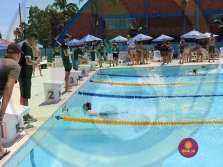 
<a style='margin-left: 5px;' class='btn btn-xs btn-social btn-facebook' href='https://www.facebook.com/sharer/sharer.php?u=https://ko-boladovale.web.getmuller.com.br/imgs/800-800-90/conteudo/fotos/1414/img2762.jpg' rel='popup' data-width='500' data-height='400'><i class='fa fa-facebook'></i>Compartilhar <span class='hidden-xs'>no Facebook</span>
</a> 
<a class='btn btn-default btn-xs' target='_blank' href='imgs/800-800-90/conteudo/fotos/1414/img2762.jpg'>
<span class='glyphicon glyphicon-cloud-download'></span> Salvar
</a> 
<span></span>