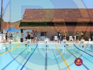 
<a style='margin-left: 5px;' class='btn btn-xs btn-social btn-facebook' href='https://www.facebook.com/sharer/sharer.php?u=https://ko-boladovale.web.getmuller.com.br/imgs/800-800-90/conteudo/fotos/1414/img6019.jpg' rel='popup' data-width='500' data-height='400'><i class='fa fa-facebook'></i>Compartilhar <span class='hidden-xs'>no Facebook</span>
</a> 
<a class='btn btn-default btn-xs' target='_blank' href='imgs/800-800-90/conteudo/fotos/1414/img6019.jpg'>
<span class='glyphicon glyphicon-cloud-download'></span> Salvar
</a> 
<span></span>