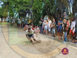 
<a style='margin-left: 5px;' class='btn btn-xs btn-social btn-facebook' href='https://www.facebook.com/sharer/sharer.php?u=https://ko-boladovale.web.getmuller.com.br/imgs/800-800-90/conteudo/fotos/1425/img3844.jpg' rel='popup' data-width='500' data-height='400'><i class='fa fa-facebook'></i>Compartilhar <span class='hidden-xs'>no Facebook</span>
</a> 
<a class='btn btn-default btn-xs' target='_blank' href='imgs/800-800-90/conteudo/fotos/1425/img3844.jpg'>
<span class='glyphicon glyphicon-cloud-download'></span> Salvar
</a> 
<span></span>