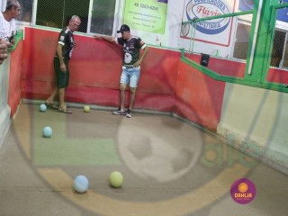 
<a style='margin-left: 5px;' class='btn btn-xs btn-social btn-facebook' href='https://www.facebook.com/sharer/sharer.php?u=https://ko-boladovale.web.getmuller.com.br/imgs/800-800-90/conteudo/fotos/1436/img7799.jpg' rel='popup' data-width='500' data-height='400'><i class='fa fa-facebook'></i>Compartilhar <span class='hidden-xs'>no Facebook</span>
</a> 
<a class='btn btn-default btn-xs' target='_blank' href='imgs/800-800-90/conteudo/fotos/1436/img7799.jpg'>
<span class='glyphicon glyphicon-cloud-download'></span> Salvar
</a> 
<span></span>