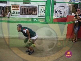 
<a style='margin-left: 5px;' class='btn btn-xs btn-social btn-facebook' href='https://www.facebook.com/sharer/sharer.php?u=https://ko-boladovale.web.getmuller.com.br/imgs/800-800-90/conteudo/fotos/1436/img7813.jpg' rel='popup' data-width='500' data-height='400'><i class='fa fa-facebook'></i>Compartilhar <span class='hidden-xs'>no Facebook</span>
</a> 
<a class='btn btn-default btn-xs' target='_blank' href='imgs/800-800-90/conteudo/fotos/1436/img7813.jpg'>
<span class='glyphicon glyphicon-cloud-download'></span> Salvar
</a> 
<span></span>