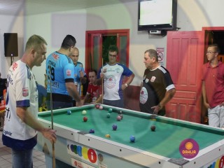 
<a style='margin-left: 5px;' class='btn btn-xs btn-social btn-facebook' href='https://www.facebook.com/sharer/sharer.php?u=https://ko-boladovale.web.getmuller.com.br/imgs/800-800-90/conteudo/fotos/1437/img7895.jpg' rel='popup' data-width='500' data-height='400'><i class='fa fa-facebook'></i>Compartilhar <span class='hidden-xs'>no Facebook</span>
</a> 
<a class='btn btn-default btn-xs' target='_blank' href='imgs/800-800-90/conteudo/fotos/1437/img7895.jpg'>
<span class='glyphicon glyphicon-cloud-download'></span> Salvar
</a> 
<span></span>