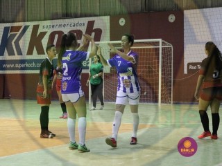 
<a style='margin-left: 5px;' class='btn btn-xs btn-social btn-facebook' href='https://www.facebook.com/sharer/sharer.php?u=https://ko-boladovale.web.getmuller.com.br/imgs/800-800-90/conteudo/fotos/1439/img7918.jpg' rel='popup' data-width='500' data-height='400'><i class='fa fa-facebook'></i>Compartilhar <span class='hidden-xs'>no Facebook</span>
</a> 
<a class='btn btn-default btn-xs' target='_blank' href='imgs/800-800-90/conteudo/fotos/1439/img7918.jpg'>
<span class='glyphicon glyphicon-cloud-download'></span> Salvar
</a> 
<span></span>