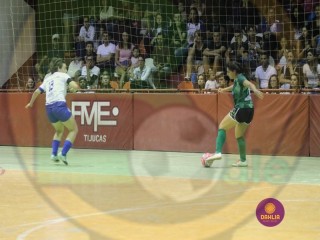 
<a style='margin-left: 5px;' class='btn btn-xs btn-social btn-facebook' href='https://www.facebook.com/sharer/sharer.php?u=https://ko-boladovale.web.getmuller.com.br/imgs/800-800-90/conteudo/fotos/1445/img8875.jpg' rel='popup' data-width='500' data-height='400'><i class='fa fa-facebook'></i>Compartilhar <span class='hidden-xs'>no Facebook</span>
</a> 
<a class='btn btn-default btn-xs' target='_blank' href='imgs/800-800-90/conteudo/fotos/1445/img8875.jpg'>
<span class='glyphicon glyphicon-cloud-download'></span> Salvar
</a> 
<span></span>