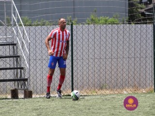 
<a style='margin-left: 5px;' class='btn btn-xs btn-social btn-facebook' href='https://www.facebook.com/sharer/sharer.php?u=https://ko-boladovale.web.getmuller.com.br/imgs/800-800-90/conteudo/fotos/1449/img0438.jpg' rel='popup' data-width='500' data-height='400'><i class='fa fa-facebook'></i>Compartilhar <span class='hidden-xs'>no Facebook</span>
</a> 
<a class='btn btn-default btn-xs' target='_blank' href='imgs/800-800-90/conteudo/fotos/1449/img0438.jpg'>
<span class='glyphicon glyphicon-cloud-download'></span> Salvar
</a> 
<span></span>