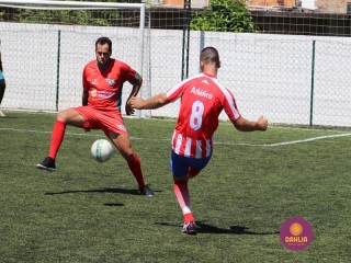 
<a style='margin-left: 5px;' class='btn btn-xs btn-social btn-facebook' href='https://www.facebook.com/sharer/sharer.php?u=https://ko-boladovale.web.getmuller.com.br/imgs/800-800-90/conteudo/fotos/1450/img0718.jpg' rel='popup' data-width='500' data-height='400'><i class='fa fa-facebook'></i>Compartilhar <span class='hidden-xs'>no Facebook</span>
</a> 
<a class='btn btn-default btn-xs' target='_blank' href='imgs/800-800-90/conteudo/fotos/1450/img0718.jpg'>
<span class='glyphicon glyphicon-cloud-download'></span> Salvar
</a> 
<span></span>