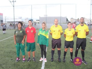 
<a style='margin-left: 5px;' class='btn btn-xs btn-social btn-facebook' href='https://www.facebook.com/sharer/sharer.php?u=https://ko-boladovale.web.getmuller.com.br/imgs/800-800-90/conteudo/fotos/1451/img0527.jpg' rel='popup' data-width='500' data-height='400'><i class='fa fa-facebook'></i>Compartilhar <span class='hidden-xs'>no Facebook</span>
</a> 
<a class='btn btn-default btn-xs' target='_blank' href='imgs/800-800-90/conteudo/fotos/1451/img0527.jpg'>
<span class='glyphicon glyphicon-cloud-download'></span> Salvar
</a> 
<span></span>