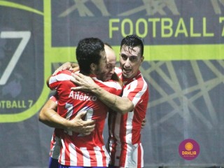 
<a style='margin-left: 5px;' class='btn btn-xs btn-social btn-facebook' href='https://www.facebook.com/sharer/sharer.php?u=https://ko-boladovale.web.getmuller.com.br/imgs/800-800-90/conteudo/fotos/1452/img1127.jpg' rel='popup' data-width='500' data-height='400'><i class='fa fa-facebook'></i>Compartilhar <span class='hidden-xs'>no Facebook</span>
</a> 
<a class='btn btn-default btn-xs' target='_blank' href='imgs/800-800-90/conteudo/fotos/1452/img1127.jpg'>
<span class='glyphicon glyphicon-cloud-download'></span> Salvar
</a> 
<span></span>