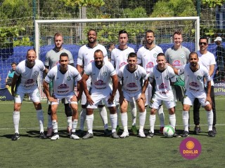 
<a style='margin-left: 5px;' class='btn btn-xs btn-social btn-facebook' href='https://www.facebook.com/sharer/sharer.php?u=https://ko-boladovale.web.getmuller.com.br/imgs/800-800-90/conteudo/fotos/1453/img1147.jpg' rel='popup' data-width='500' data-height='400'><i class='fa fa-facebook'></i>Compartilhar <span class='hidden-xs'>no Facebook</span>
</a> 
<a class='btn btn-default btn-xs' target='_blank' href='imgs/800-800-90/conteudo/fotos/1453/img1147.jpg'>
<span class='glyphicon glyphicon-cloud-download'></span> Salvar
</a> 
<span></span>