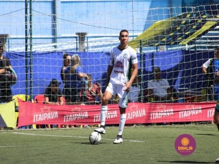 
<a style='margin-left: 5px;' class='btn btn-xs btn-social btn-facebook' href='https://www.facebook.com/sharer/sharer.php?u=https://ko-boladovale.web.getmuller.com.br/imgs/800-800-90/conteudo/fotos/1453/img1188.jpg' rel='popup' data-width='500' data-height='400'><i class='fa fa-facebook'></i>Compartilhar <span class='hidden-xs'>no Facebook</span>
</a> 
<a class='btn btn-default btn-xs' target='_blank' href='imgs/800-800-90/conteudo/fotos/1453/img1188.jpg'>
<span class='glyphicon glyphicon-cloud-download'></span> Salvar
</a> 
<span></span>