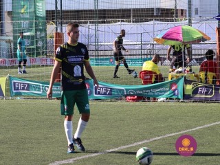 
<a style='margin-left: 5px;' class='btn btn-xs btn-social btn-facebook' href='https://www.facebook.com/sharer/sharer.php?u=https://ko-boladovale.web.getmuller.com.br/imgs/800-800-90/conteudo/fotos/1454/img1270.jpg' rel='popup' data-width='500' data-height='400'><i class='fa fa-facebook'></i>Compartilhar <span class='hidden-xs'>no Facebook</span>
</a> 
<a class='btn btn-default btn-xs' target='_blank' href='imgs/800-800-90/conteudo/fotos/1454/img1270.jpg'>
<span class='glyphicon glyphicon-cloud-download'></span> Salvar
</a> 
<span></span>