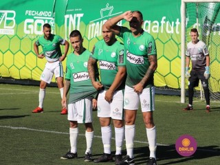 
<a style='margin-left: 5px;' class='btn btn-xs btn-social btn-facebook' href='https://www.facebook.com/sharer/sharer.php?u=https://ko-boladovale.web.getmuller.com.br/imgs/800-800-90/conteudo/fotos/1454/img1278.jpg' rel='popup' data-width='500' data-height='400'><i class='fa fa-facebook'></i>Compartilhar <span class='hidden-xs'>no Facebook</span>
</a> 
<a class='btn btn-default btn-xs' target='_blank' href='imgs/800-800-90/conteudo/fotos/1454/img1278.jpg'>
<span class='glyphicon glyphicon-cloud-download'></span> Salvar
</a> 
<span></span>