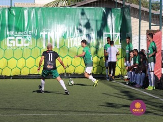 
<a style='margin-left: 5px;' class='btn btn-xs btn-social btn-facebook' href='https://www.facebook.com/sharer/sharer.php?u=https://ko-boladovale.web.getmuller.com.br/imgs/800-800-90/conteudo/fotos/1454/img1289.jpg' rel='popup' data-width='500' data-height='400'><i class='fa fa-facebook'></i>Compartilhar <span class='hidden-xs'>no Facebook</span>
</a> 
<a class='btn btn-default btn-xs' target='_blank' href='imgs/800-800-90/conteudo/fotos/1454/img1289.jpg'>
<span class='glyphicon glyphicon-cloud-download'></span> Salvar
</a> 
<span></span>