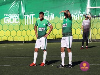 
<a style='margin-left: 5px;' class='btn btn-xs btn-social btn-facebook' href='https://www.facebook.com/sharer/sharer.php?u=https://ko-boladovale.web.getmuller.com.br/imgs/800-800-90/conteudo/fotos/1454/img1291.jpg' rel='popup' data-width='500' data-height='400'><i class='fa fa-facebook'></i>Compartilhar <span class='hidden-xs'>no Facebook</span>
</a> 
<a class='btn btn-default btn-xs' target='_blank' href='imgs/800-800-90/conteudo/fotos/1454/img1291.jpg'>
<span class='glyphicon glyphicon-cloud-download'></span> Salvar
</a> 
<span></span>