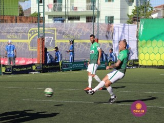 
<a style='margin-left: 5px;' class='btn btn-xs btn-social btn-facebook' href='https://www.facebook.com/sharer/sharer.php?u=https://ko-boladovale.web.getmuller.com.br/imgs/800-800-90/conteudo/fotos/1454/img1292.jpg' rel='popup' data-width='500' data-height='400'><i class='fa fa-facebook'></i>Compartilhar <span class='hidden-xs'>no Facebook</span>
</a> 
<a class='btn btn-default btn-xs' target='_blank' href='imgs/800-800-90/conteudo/fotos/1454/img1292.jpg'>
<span class='glyphicon glyphicon-cloud-download'></span> Salvar
</a> 
<span></span>