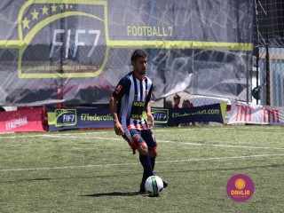 
<a style='margin-left: 5px;' class='btn btn-xs btn-social btn-facebook' href='https://www.facebook.com/sharer/sharer.php?u=https://ko-boladovale.web.getmuller.com.br/imgs/800-800-90/conteudo/fotos/1455/img1387.jpg' rel='popup' data-width='500' data-height='400'><i class='fa fa-facebook'></i>Compartilhar <span class='hidden-xs'>no Facebook</span>
</a> 
<a class='btn btn-default btn-xs' target='_blank' href='imgs/800-800-90/conteudo/fotos/1455/img1387.jpg'>
<span class='glyphicon glyphicon-cloud-download'></span> Salvar
</a> 
<span></span>