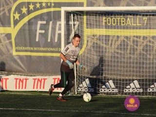 
<a style='margin-left: 5px;' class='btn btn-xs btn-social btn-facebook' href='https://www.facebook.com/sharer/sharer.php?u=https://ko-boladovale.web.getmuller.com.br/imgs/800-800-90/conteudo/fotos/1456/img1535.jpg' rel='popup' data-width='500' data-height='400'><i class='fa fa-facebook'></i>Compartilhar <span class='hidden-xs'>no Facebook</span>
</a> 
<a class='btn btn-default btn-xs' target='_blank' href='imgs/800-800-90/conteudo/fotos/1456/img1535.jpg'>
<span class='glyphicon glyphicon-cloud-download'></span> Salvar
</a> 
<span></span>