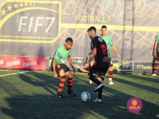 
<a style='margin-left: 5px;' class='btn btn-xs btn-social btn-facebook' href='https://www.facebook.com/sharer/sharer.php?u=https://ko-boladovale.web.getmuller.com.br/imgs/800-800-90/conteudo/fotos/1456/img1537.jpg' rel='popup' data-width='500' data-height='400'><i class='fa fa-facebook'></i>Compartilhar <span class='hidden-xs'>no Facebook</span>
</a> 
<a class='btn btn-default btn-xs' target='_blank' href='imgs/800-800-90/conteudo/fotos/1456/img1537.jpg'>
<span class='glyphicon glyphicon-cloud-download'></span> Salvar
</a> 
<span></span>