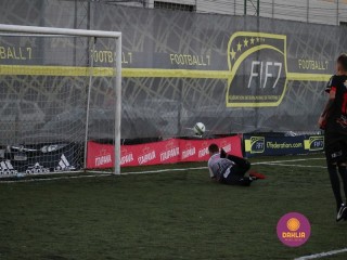 
<a style='margin-left: 5px;' class='btn btn-xs btn-social btn-facebook' href='https://www.facebook.com/sharer/sharer.php?u=https://ko-boladovale.web.getmuller.com.br/imgs/800-800-90/conteudo/fotos/1456/img1603.jpg' rel='popup' data-width='500' data-height='400'><i class='fa fa-facebook'></i>Compartilhar <span class='hidden-xs'>no Facebook</span>
</a> 
<a class='btn btn-default btn-xs' target='_blank' href='imgs/800-800-90/conteudo/fotos/1456/img1603.jpg'>
<span class='glyphicon glyphicon-cloud-download'></span> Salvar
</a> 
<span></span>