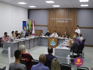 
<a style='margin-left: 5px;' class='btn btn-xs btn-social btn-facebook' href='https://www.facebook.com/sharer/sharer.php?u=https://ko-boladovale.web.getmuller.com.br/imgs/800-800-90/conteudo/fotos/1457/img1753.jpg' rel='popup' data-width='500' data-height='400'><i class='fa fa-facebook'></i>Compartilhar <span class='hidden-xs'>no Facebook</span>
</a> 
<a class='btn btn-default btn-xs' target='_blank' href='imgs/800-800-90/conteudo/fotos/1457/img1753.jpg'>
<span class='glyphicon glyphicon-cloud-download'></span> Salvar
</a> 
<span></span>