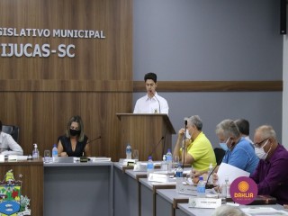 
<a style='margin-left: 5px;' class='btn btn-xs btn-social btn-facebook' href='https://www.facebook.com/sharer/sharer.php?u=https://ko-boladovale.web.getmuller.com.br/imgs/800-800-90/conteudo/fotos/1457/img1756.jpg' rel='popup' data-width='500' data-height='400'><i class='fa fa-facebook'></i>Compartilhar <span class='hidden-xs'>no Facebook</span>
</a> 
<a class='btn btn-default btn-xs' target='_blank' href='imgs/800-800-90/conteudo/fotos/1457/img1756.jpg'>
<span class='glyphicon glyphicon-cloud-download'></span> Salvar
</a> 
<span></span>