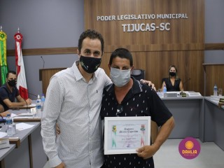 
<a style='margin-left: 5px;' class='btn btn-xs btn-social btn-facebook' href='https://www.facebook.com/sharer/sharer.php?u=https://ko-boladovale.web.getmuller.com.br/imgs/800-800-90/conteudo/fotos/1457/img1788.jpg' rel='popup' data-width='500' data-height='400'><i class='fa fa-facebook'></i>Compartilhar <span class='hidden-xs'>no Facebook</span>
</a> 
<a class='btn btn-default btn-xs' target='_blank' href='imgs/800-800-90/conteudo/fotos/1457/img1788.jpg'>
<span class='glyphicon glyphicon-cloud-download'></span> Salvar
</a> 
<span></span>