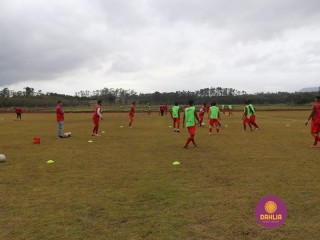 
<a style='margin-left: 5px;' class='btn btn-xs btn-social btn-facebook' href='https://www.facebook.com/sharer/sharer.php?u=https://ko-boladovale.web.getmuller.com.br/imgs/800-800-90/conteudo/fotos/1462/img8422.jpg' rel='popup' data-width='500' data-height='400'><i class='fa fa-facebook'></i>Compartilhar <span class='hidden-xs'>no Facebook</span>
</a> 
<a class='btn btn-default btn-xs' target='_blank' href='imgs/800-800-90/conteudo/fotos/1462/img8422.jpg'>
<span class='glyphicon glyphicon-cloud-download'></span> Salvar
</a> 
<span></span>