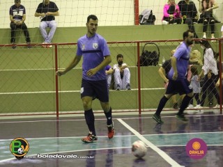 
<a style='margin-left: 5px;' class='btn btn-xs btn-social btn-facebook' href='https://www.facebook.com/sharer/sharer.php?u=https://ko-boladovale.web.getmuller.com.br/imgs/800-800-90/conteudo/fotos/1466/img1105.jpg' rel='popup' data-width='500' data-height='400'><i class='fa fa-facebook'></i>Compartilhar <span class='hidden-xs'>no Facebook</span>
</a> 
<a class='btn btn-default btn-xs' target='_blank' href='imgs/800-800-90/conteudo/fotos/1466/img1105.jpg'>
<span class='glyphicon glyphicon-cloud-download'></span> Salvar
</a> 
<span></span>