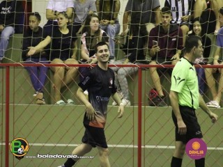 
<a style='margin-left: 5px;' class='btn btn-xs btn-social btn-facebook' href='https://www.facebook.com/sharer/sharer.php?u=https://ko-boladovale.web.getmuller.com.br/imgs/800-800-90/conteudo/fotos/1470/img1721.jpg' rel='popup' data-width='500' data-height='400'><i class='fa fa-facebook'></i>Compartilhar <span class='hidden-xs'>no Facebook</span>
</a> 
<a class='btn btn-default btn-xs' target='_blank' href='imgs/800-800-90/conteudo/fotos/1470/img1721.jpg'>
<span class='glyphicon glyphicon-cloud-download'></span> Salvar
</a> 
<span></span>