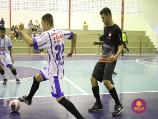 
<a style='margin-left: 5px;' class='btn btn-xs btn-social btn-facebook' href='https://www.facebook.com/sharer/sharer.php?u=https://ko-boladovale.web.getmuller.com.br/imgs/800-800-90/conteudo/fotos/1475/img2129.jpg' rel='popup' data-width='500' data-height='400'><i class='fa fa-facebook'></i>Compartilhar <span class='hidden-xs'>no Facebook</span>
</a> 
<a class='btn btn-default btn-xs' target='_blank' href='imgs/800-800-90/conteudo/fotos/1475/img2129.jpg'>
<span class='glyphicon glyphicon-cloud-download'></span> Salvar
</a> 
<span></span>