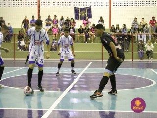 
<a style='margin-left: 5px;' class='btn btn-xs btn-social btn-facebook' href='https://www.facebook.com/sharer/sharer.php?u=https://ko-boladovale.web.getmuller.com.br/imgs/800-800-90/conteudo/fotos/1475/img2133.jpg' rel='popup' data-width='500' data-height='400'><i class='fa fa-facebook'></i>Compartilhar <span class='hidden-xs'>no Facebook</span>
</a> 
<a class='btn btn-default btn-xs' target='_blank' href='imgs/800-800-90/conteudo/fotos/1475/img2133.jpg'>
<span class='glyphicon glyphicon-cloud-download'></span> Salvar
</a> 
<span></span>