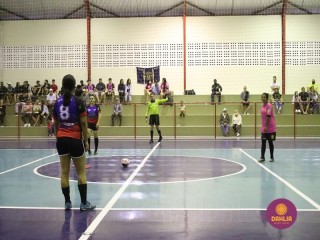 
<a style='margin-left: 5px;' class='btn btn-xs btn-social btn-facebook' href='https://www.facebook.com/sharer/sharer.php?u=https://ko-boladovale.web.getmuller.com.br/imgs/800-800-90/conteudo/fotos/1476/img2192.jpg' rel='popup' data-width='500' data-height='400'><i class='fa fa-facebook'></i>Compartilhar <span class='hidden-xs'>no Facebook</span>
</a> 
<a class='btn btn-default btn-xs' target='_blank' href='imgs/800-800-90/conteudo/fotos/1476/img2192.jpg'>
<span class='glyphicon glyphicon-cloud-download'></span> Salvar
</a> 
<span></span>