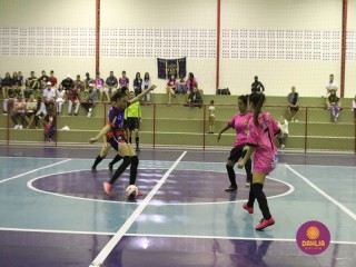 
<a style='margin-left: 5px;' class='btn btn-xs btn-social btn-facebook' href='https://www.facebook.com/sharer/sharer.php?u=https://ko-boladovale.web.getmuller.com.br/imgs/800-800-90/conteudo/fotos/1476/img2195.jpg' rel='popup' data-width='500' data-height='400'><i class='fa fa-facebook'></i>Compartilhar <span class='hidden-xs'>no Facebook</span>
</a> 
<a class='btn btn-default btn-xs' target='_blank' href='imgs/800-800-90/conteudo/fotos/1476/img2195.jpg'>
<span class='glyphicon glyphicon-cloud-download'></span> Salvar
</a> 
<span></span>