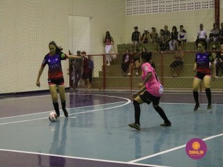 
<a style='margin-left: 5px;' class='btn btn-xs btn-social btn-facebook' href='https://www.facebook.com/sharer/sharer.php?u=https://ko-boladovale.web.getmuller.com.br/imgs/800-800-90/conteudo/fotos/1476/img2196.jpg' rel='popup' data-width='500' data-height='400'><i class='fa fa-facebook'></i>Compartilhar <span class='hidden-xs'>no Facebook</span>
</a> 
<a class='btn btn-default btn-xs' target='_blank' href='imgs/800-800-90/conteudo/fotos/1476/img2196.jpg'>
<span class='glyphicon glyphicon-cloud-download'></span> Salvar
</a> 
<span></span>