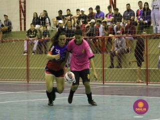 
<a style='margin-left: 5px;' class='btn btn-xs btn-social btn-facebook' href='https://www.facebook.com/sharer/sharer.php?u=https://ko-boladovale.web.getmuller.com.br/imgs/800-800-90/conteudo/fotos/1476/img2213.jpg' rel='popup' data-width='500' data-height='400'><i class='fa fa-facebook'></i>Compartilhar <span class='hidden-xs'>no Facebook</span>
</a> 
<a class='btn btn-default btn-xs' target='_blank' href='imgs/800-800-90/conteudo/fotos/1476/img2213.jpg'>
<span class='glyphicon glyphicon-cloud-download'></span> Salvar
</a> 
<span></span>