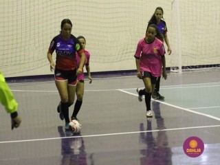 
<a style='margin-left: 5px;' class='btn btn-xs btn-social btn-facebook' href='https://www.facebook.com/sharer/sharer.php?u=https://ko-boladovale.web.getmuller.com.br/imgs/800-800-90/conteudo/fotos/1476/img2220.jpg' rel='popup' data-width='500' data-height='400'><i class='fa fa-facebook'></i>Compartilhar <span class='hidden-xs'>no Facebook</span>
</a> 
<a class='btn btn-default btn-xs' target='_blank' href='imgs/800-800-90/conteudo/fotos/1476/img2220.jpg'>
<span class='glyphicon glyphicon-cloud-download'></span> Salvar
</a> 
<span></span>