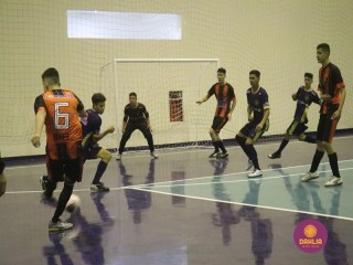 
<a style='margin-left: 5px;' class='btn btn-xs btn-social btn-facebook' href='https://www.facebook.com/sharer/sharer.php?u=https://ko-boladovale.web.getmuller.com.br/imgs/800-800-90/conteudo/fotos/1486/img8509.jpg' rel='popup' data-width='500' data-height='400'><i class='fa fa-facebook'></i>Compartilhar <span class='hidden-xs'>no Facebook</span>
</a> 
<a class='btn btn-default btn-xs' target='_blank' href='imgs/800-800-90/conteudo/fotos/1486/img8509.jpg'>
<span class='glyphicon glyphicon-cloud-download'></span> Salvar
</a> 
<span></span>