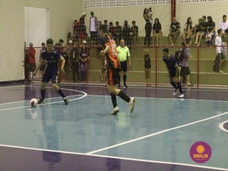 
<a style='margin-left: 5px;' class='btn btn-xs btn-social btn-facebook' href='https://www.facebook.com/sharer/sharer.php?u=https://ko-boladovale.web.getmuller.com.br/imgs/800-800-90/conteudo/fotos/1486/img8513.jpg' rel='popup' data-width='500' data-height='400'><i class='fa fa-facebook'></i>Compartilhar <span class='hidden-xs'>no Facebook</span>
</a> 
<a class='btn btn-default btn-xs' target='_blank' href='imgs/800-800-90/conteudo/fotos/1486/img8513.jpg'>
<span class='glyphicon glyphicon-cloud-download'></span> Salvar
</a> 
<span></span>