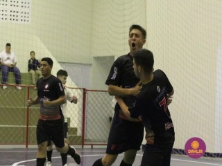 
<a style='margin-left: 5px;' class='btn btn-xs btn-social btn-facebook' href='https://www.facebook.com/sharer/sharer.php?u=https://ko-boladovale.web.getmuller.com.br/imgs/800-800-90/conteudo/fotos/1487/img8619.jpg' rel='popup' data-width='500' data-height='400'><i class='fa fa-facebook'></i>Compartilhar <span class='hidden-xs'>no Facebook</span>
</a> 
<a class='btn btn-default btn-xs' target='_blank' href='imgs/800-800-90/conteudo/fotos/1487/img8619.jpg'>
<span class='glyphicon glyphicon-cloud-download'></span> Salvar
</a> 
<span></span>