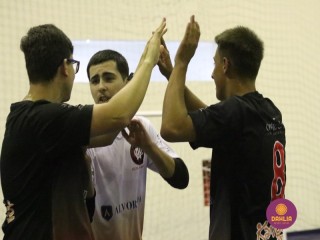 
<a style='margin-left: 5px;' class='btn btn-xs btn-social btn-facebook' href='https://www.facebook.com/sharer/sharer.php?u=https://ko-boladovale.web.getmuller.com.br/imgs/800-800-90/conteudo/fotos/1487/img8621.jpg' rel='popup' data-width='500' data-height='400'><i class='fa fa-facebook'></i>Compartilhar <span class='hidden-xs'>no Facebook</span>
</a> 
<a class='btn btn-default btn-xs' target='_blank' href='imgs/800-800-90/conteudo/fotos/1487/img8621.jpg'>
<span class='glyphicon glyphicon-cloud-download'></span> Salvar
</a> 
<span></span>