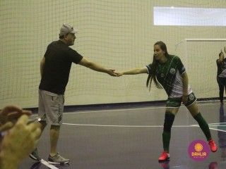 
<a style='margin-left: 5px;' class='btn btn-xs btn-social btn-facebook' href='https://www.facebook.com/sharer/sharer.php?u=https://ko-boladovale.web.getmuller.com.br/imgs/800-800-90/conteudo/fotos/1488/img8690.jpg' rel='popup' data-width='500' data-height='400'><i class='fa fa-facebook'></i>Compartilhar <span class='hidden-xs'>no Facebook</span>
</a> 
<a class='btn btn-default btn-xs' target='_blank' href='imgs/800-800-90/conteudo/fotos/1488/img8690.jpg'>
<span class='glyphicon glyphicon-cloud-download'></span> Salvar
</a> 
<span></span>