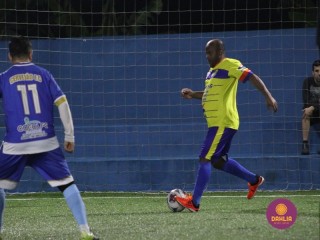 
<a style='margin-left: 5px;' class='btn btn-xs btn-social btn-facebook' href='https://www.facebook.com/sharer/sharer.php?u=https://ko-boladovale.web.getmuller.com.br/imgs/800-800-90/conteudo/fotos/1489/img8792.jpg' rel='popup' data-width='500' data-height='400'><i class='fa fa-facebook'></i>Compartilhar <span class='hidden-xs'>no Facebook</span>
</a> 
<a class='btn btn-default btn-xs' target='_blank' href='imgs/800-800-90/conteudo/fotos/1489/img8792.jpg'>
<span class='glyphicon glyphicon-cloud-download'></span> Salvar
</a> 
<span></span>