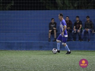 
<a style='margin-left: 5px;' class='btn btn-xs btn-social btn-facebook' href='https://www.facebook.com/sharer/sharer.php?u=https://ko-boladovale.web.getmuller.com.br/imgs/800-800-90/conteudo/fotos/1489/img8795.jpg' rel='popup' data-width='500' data-height='400'><i class='fa fa-facebook'></i>Compartilhar <span class='hidden-xs'>no Facebook</span>
</a> 
<a class='btn btn-default btn-xs' target='_blank' href='imgs/800-800-90/conteudo/fotos/1489/img8795.jpg'>
<span class='glyphicon glyphicon-cloud-download'></span> Salvar
</a> 
<span></span>