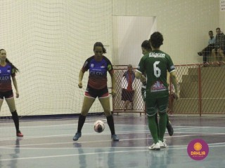 
<a style='margin-left: 5px;' class='btn btn-xs btn-social btn-facebook' href='https://www.facebook.com/sharer/sharer.php?u=https://ko-boladovale.web.getmuller.com.br/imgs/800-800-90/conteudo/fotos/1492/img8514.jpg' rel='popup' data-width='500' data-height='400'><i class='fa fa-facebook'></i>Compartilhar <span class='hidden-xs'>no Facebook</span>
</a> 
<a class='btn btn-default btn-xs' target='_blank' href='imgs/800-800-90/conteudo/fotos/1492/img8514.jpg'>
<span class='glyphicon glyphicon-cloud-download'></span> Salvar
</a> 
<span></span>