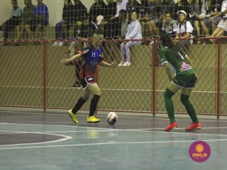 
<a style='margin-left: 5px;' class='btn btn-xs btn-social btn-facebook' href='https://www.facebook.com/sharer/sharer.php?u=https://ko-boladovale.web.getmuller.com.br/imgs/800-800-90/conteudo/fotos/1492/img8517.jpg' rel='popup' data-width='500' data-height='400'><i class='fa fa-facebook'></i>Compartilhar <span class='hidden-xs'>no Facebook</span>
</a> 
<a class='btn btn-default btn-xs' target='_blank' href='imgs/800-800-90/conteudo/fotos/1492/img8517.jpg'>
<span class='glyphicon glyphicon-cloud-download'></span> Salvar
</a> 
<span></span>