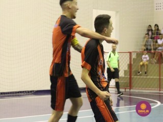 
<a style='margin-left: 5px;' class='btn btn-xs btn-social btn-facebook' href='https://www.facebook.com/sharer/sharer.php?u=https://ko-boladovale.web.getmuller.com.br/imgs/800-800-90/conteudo/fotos/1495/img9199.jpg' rel='popup' data-width='500' data-height='400'><i class='fa fa-facebook'></i>Compartilhar <span class='hidden-xs'>no Facebook</span>
</a> 
<a class='btn btn-default btn-xs' target='_blank' href='imgs/800-800-90/conteudo/fotos/1495/img9199.jpg'>
<span class='glyphicon glyphicon-cloud-download'></span> Salvar
</a> 
<span></span>