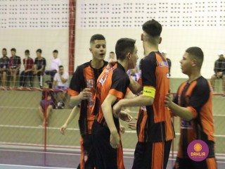 
<a style='margin-left: 5px;' class='btn btn-xs btn-social btn-facebook' href='https://www.facebook.com/sharer/sharer.php?u=https://ko-boladovale.web.getmuller.com.br/imgs/800-800-90/conteudo/fotos/1495/img9200.jpg' rel='popup' data-width='500' data-height='400'><i class='fa fa-facebook'></i>Compartilhar <span class='hidden-xs'>no Facebook</span>
</a> 
<a class='btn btn-default btn-xs' target='_blank' href='imgs/800-800-90/conteudo/fotos/1495/img9200.jpg'>
<span class='glyphicon glyphicon-cloud-download'></span> Salvar
</a> 
<span></span>