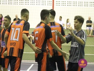 
<a style='margin-left: 5px;' class='btn btn-xs btn-social btn-facebook' href='https://www.facebook.com/sharer/sharer.php?u=https://ko-boladovale.web.getmuller.com.br/imgs/800-800-90/conteudo/fotos/1495/img9201.jpg' rel='popup' data-width='500' data-height='400'><i class='fa fa-facebook'></i>Compartilhar <span class='hidden-xs'>no Facebook</span>
</a> 
<a class='btn btn-default btn-xs' target='_blank' href='imgs/800-800-90/conteudo/fotos/1495/img9201.jpg'>
<span class='glyphicon glyphicon-cloud-download'></span> Salvar
</a> 
<span></span>